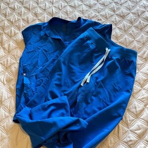 Figs Royal Blue Technical Collection Scrub Set size small